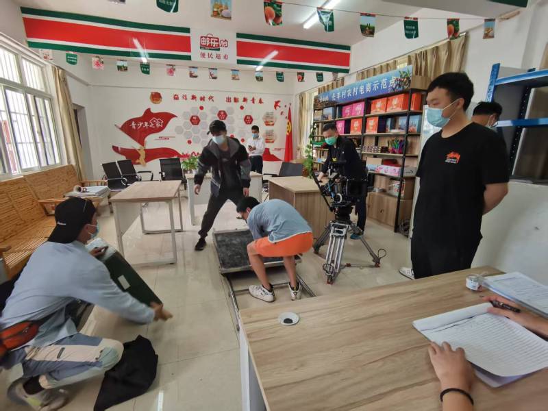 盖州市广告片拍摄公司：极简主义践行者，少即是多的视觉哲学